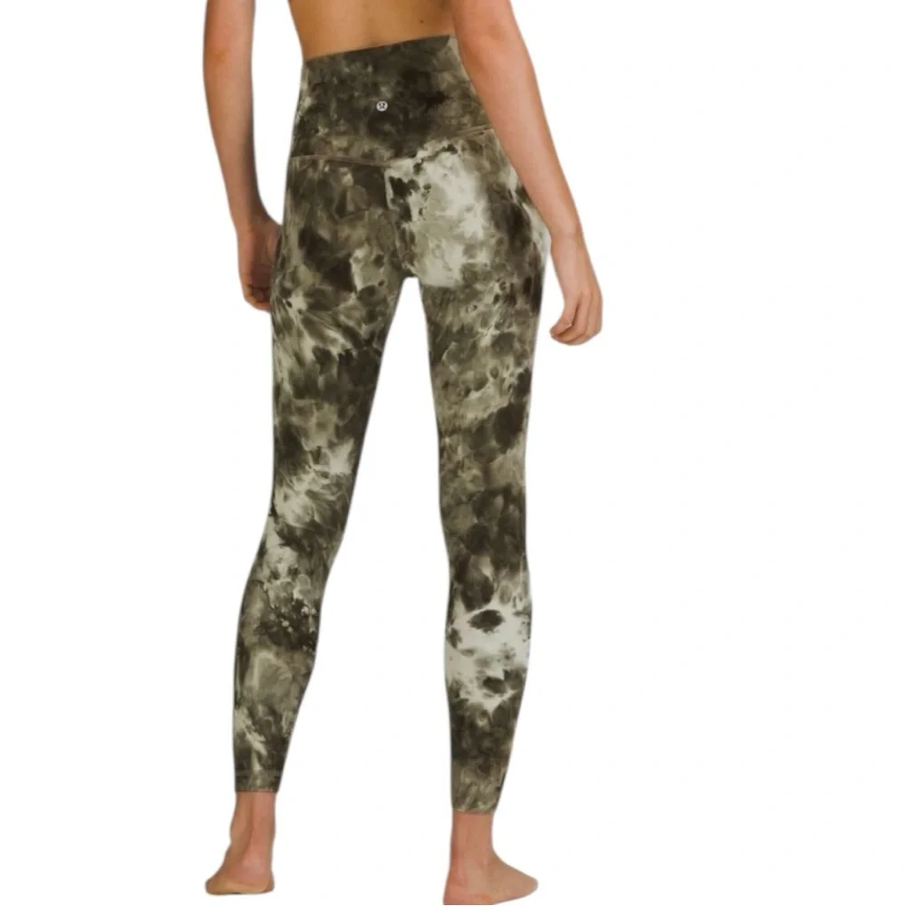 Lululemon Align High-Rise 28